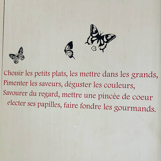 Choisir les Petits Plats, les mettre dans les grands, pimenter les saveurs, déguster les couleurs, savourer du regard, mettre une pincée de coeur, electer ses papilles, faire fondre les gourmands